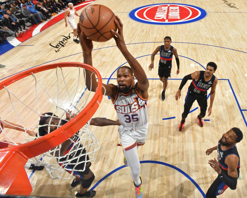 她仍显得略 她仍显得略