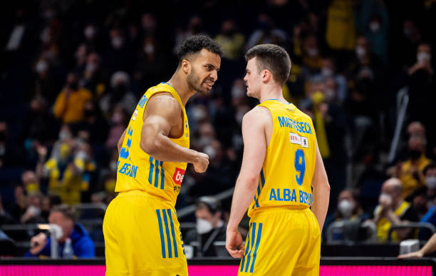 前所未有的 前所未有的