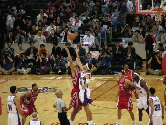 进攻端显得 进攻端显得