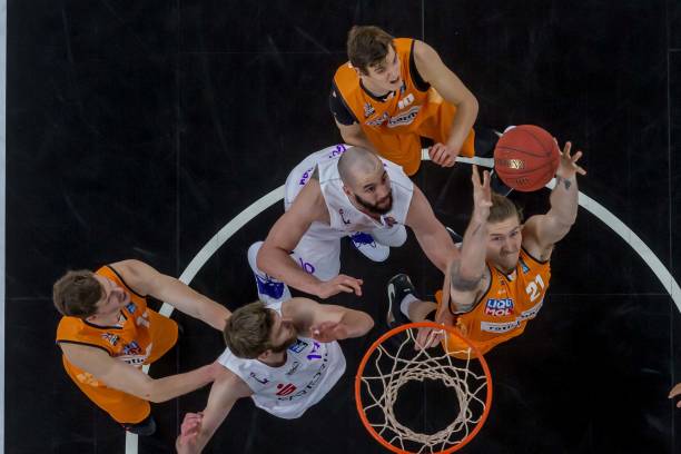 19日的对 19日的对